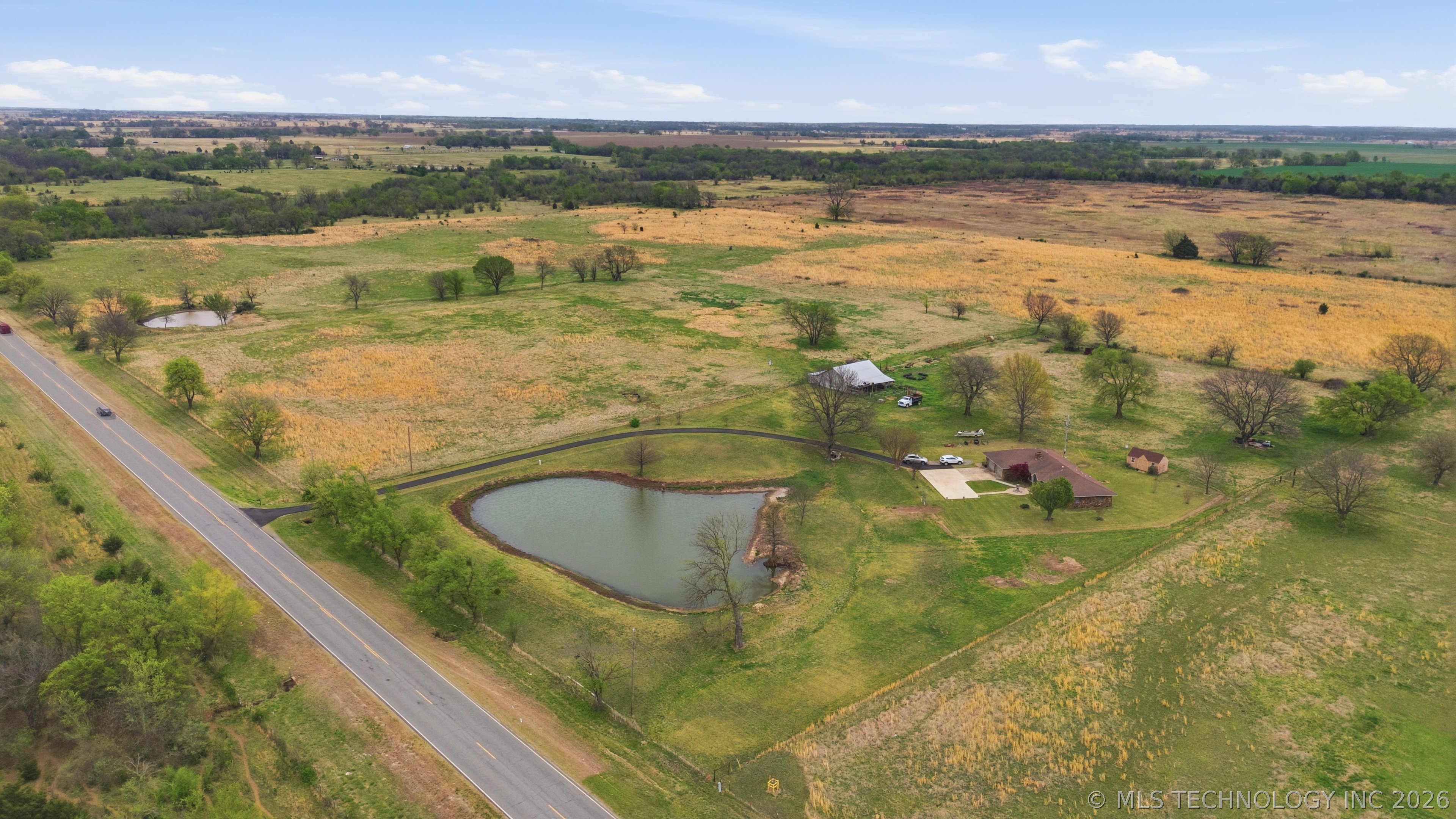 18760 52 Highway Morris OK 74445
