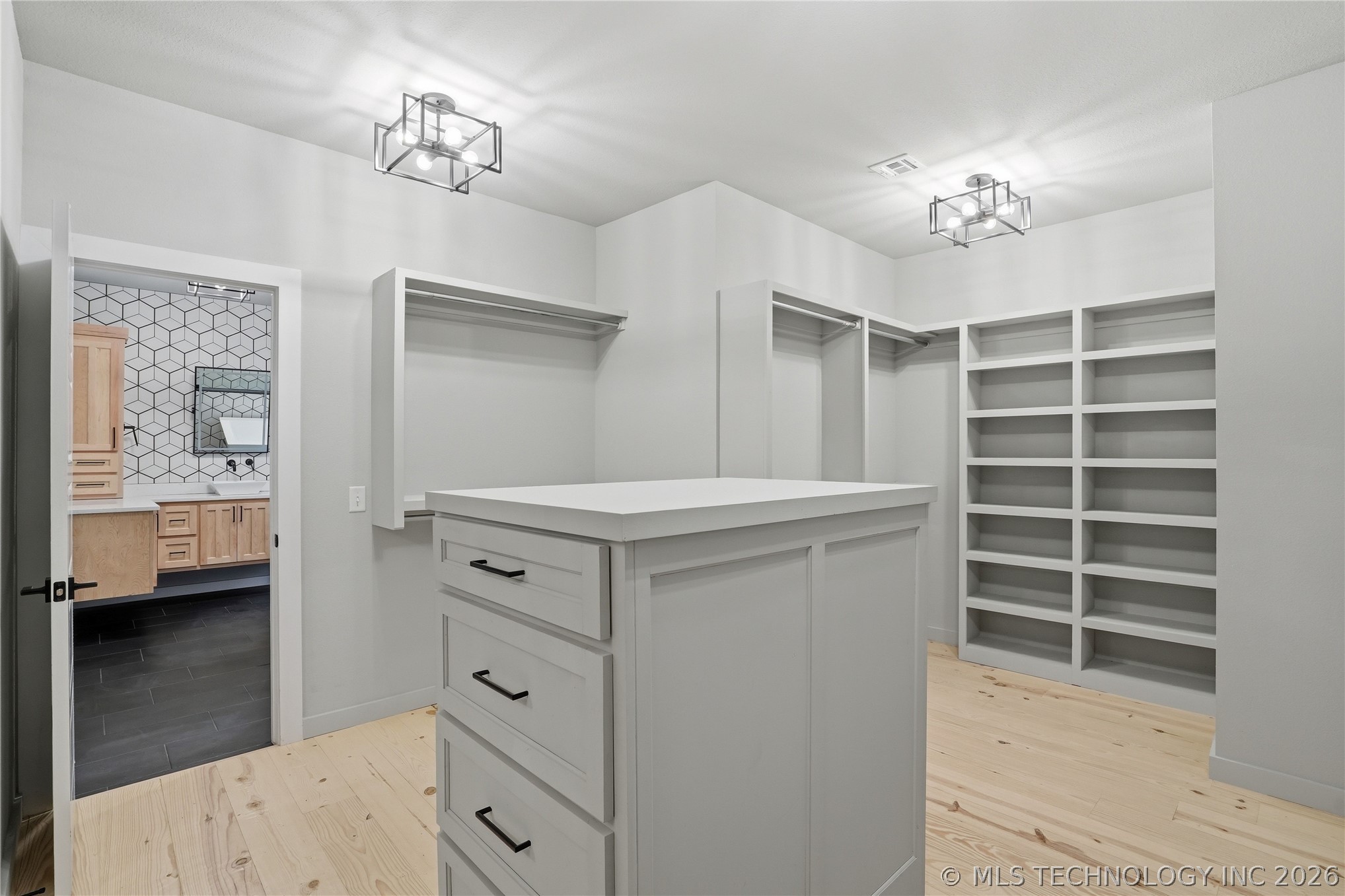 3732 E 115th Place S Tulsa OK 74037