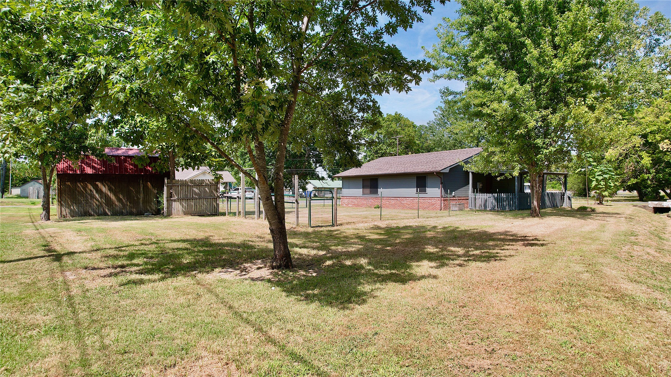 200 W Creek Avenue Checotah OK 74426