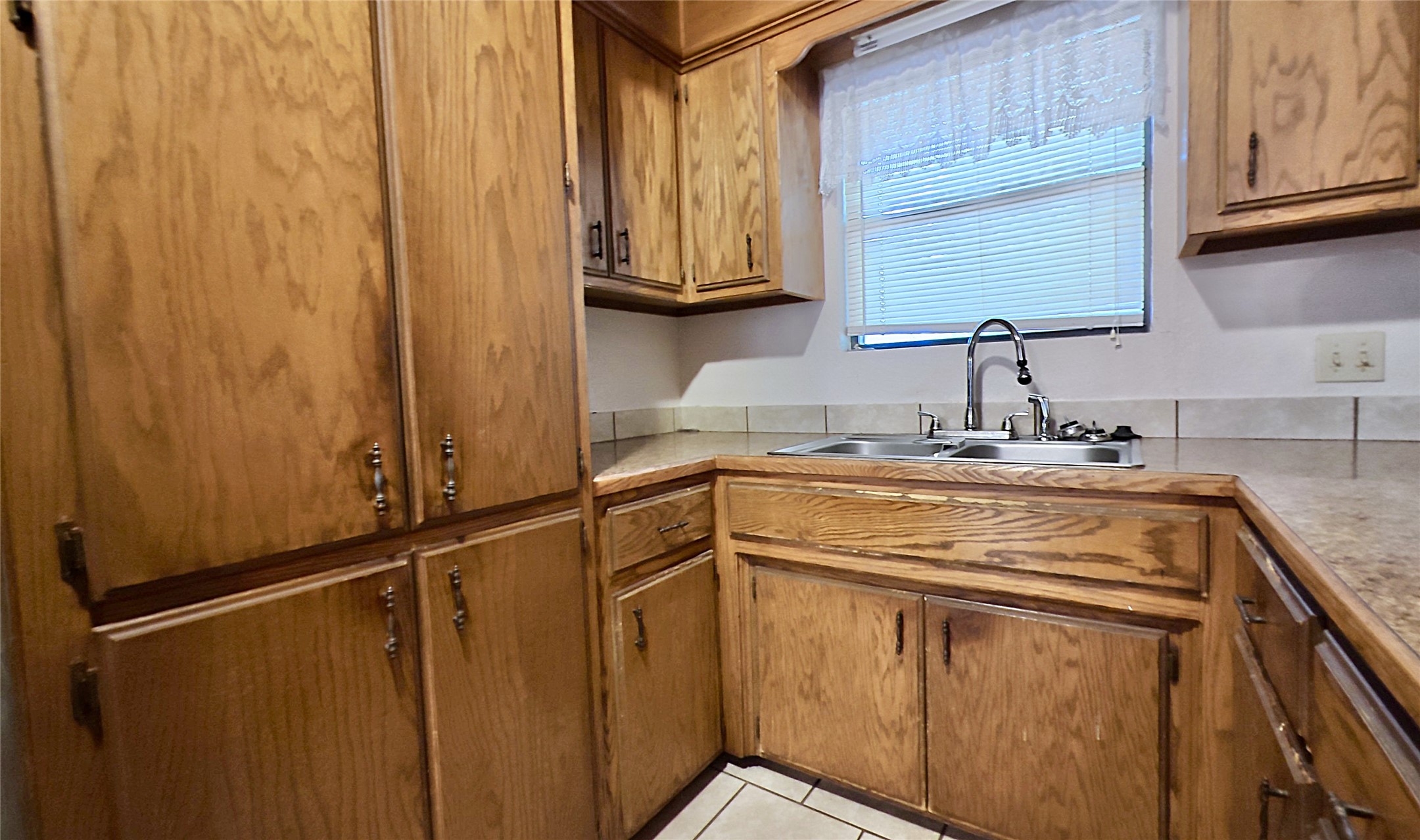 200 W Creek Avenue Checotah OK 74426