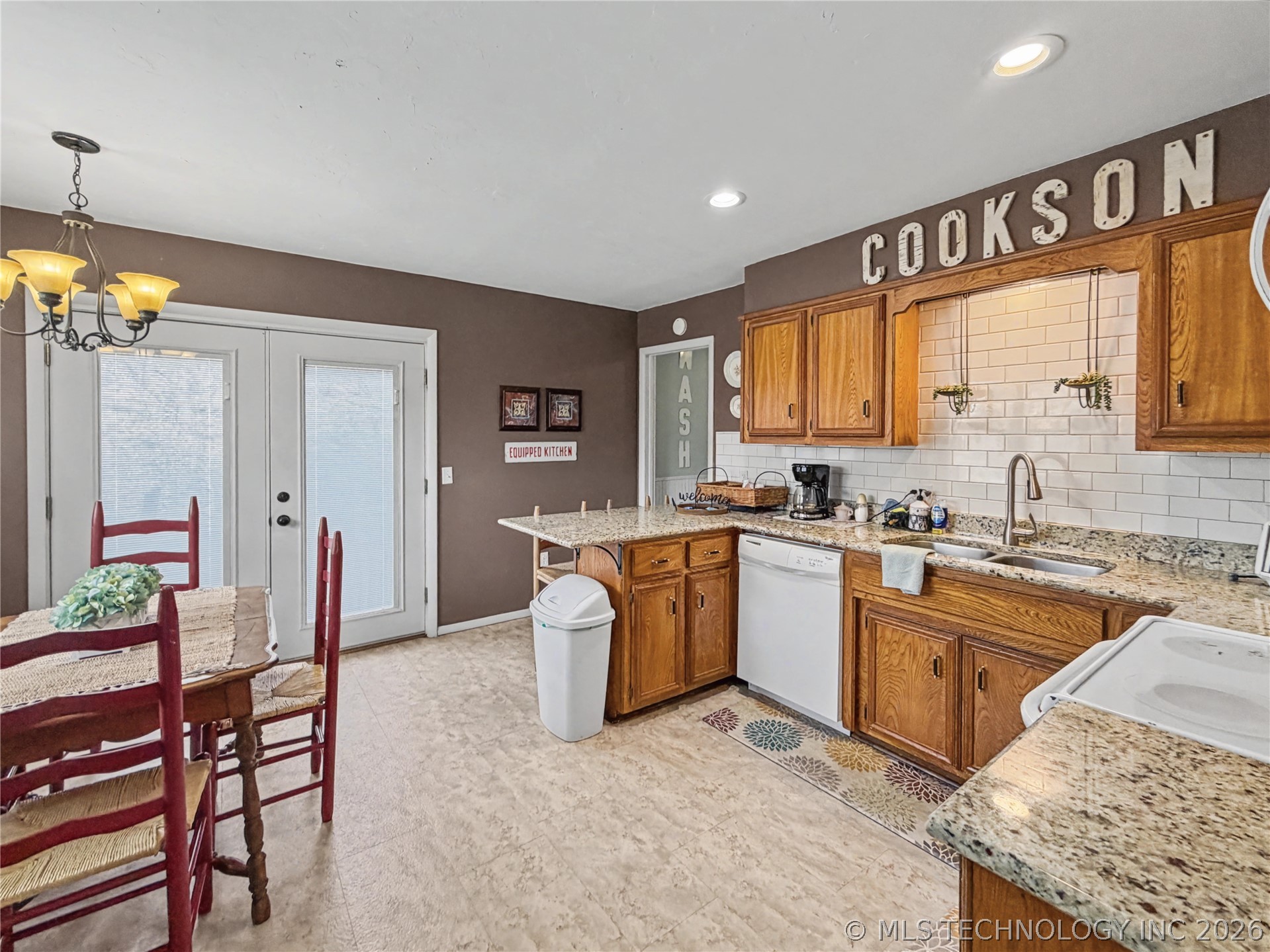 20388 W Cherokee Trail Cookson OK 74427