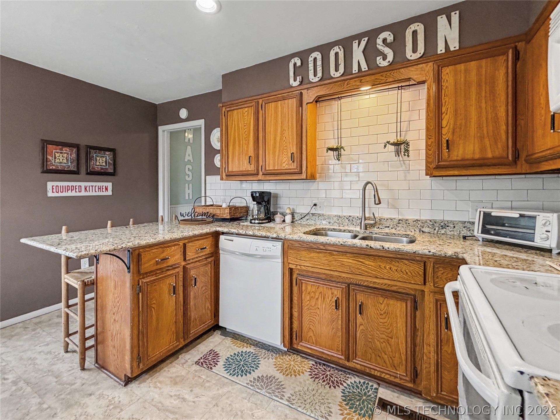 20388 W Cherokee Trail Cookson OK 74427