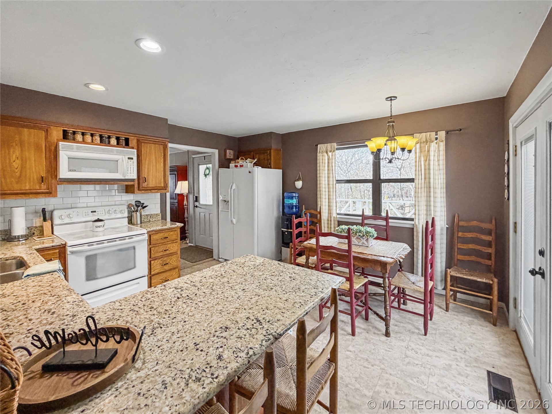 20388 W Cherokee Trail Cookson OK 74427