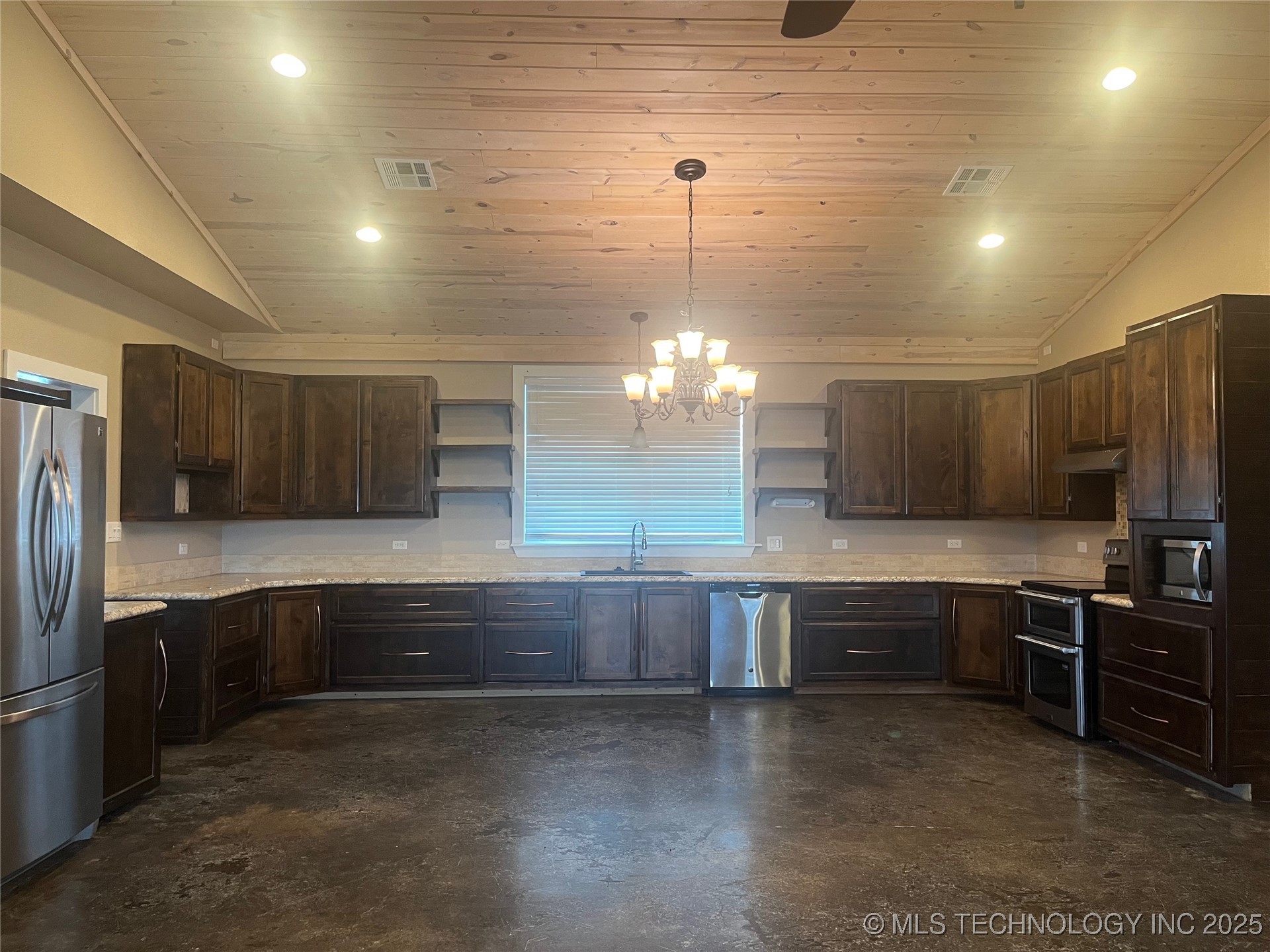 64 Crescent Ardmore OK 73401