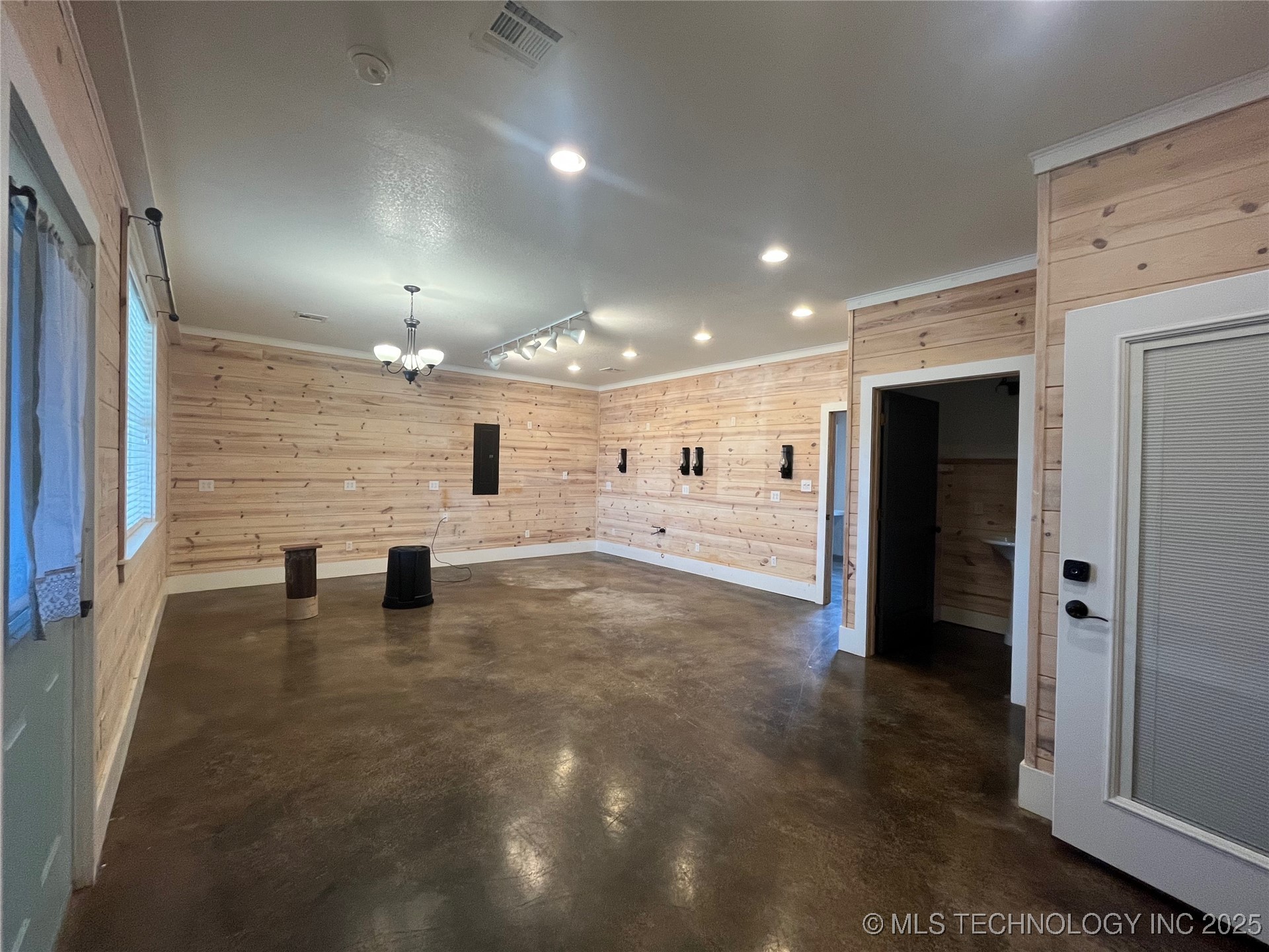 64 Crescent Ardmore OK 73401