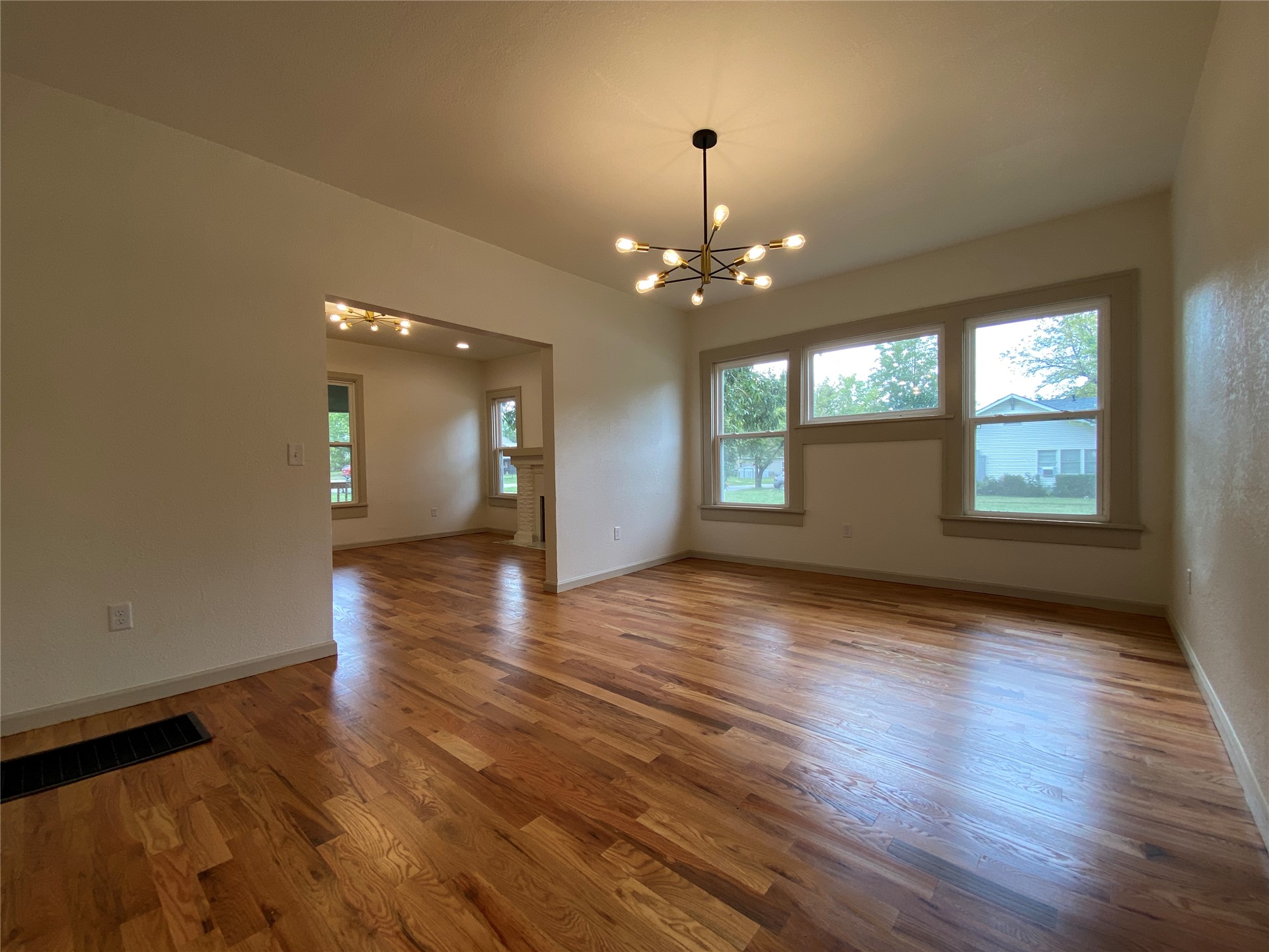 328 S Hickory Street Sapulpa OK 74066