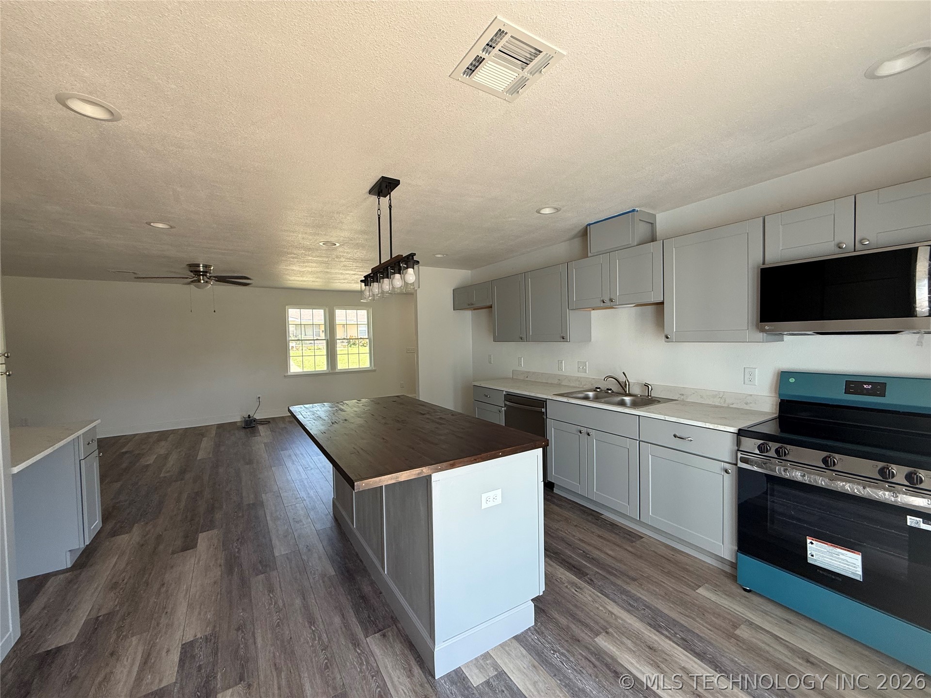 1019 E 5th Cushing OK 74023