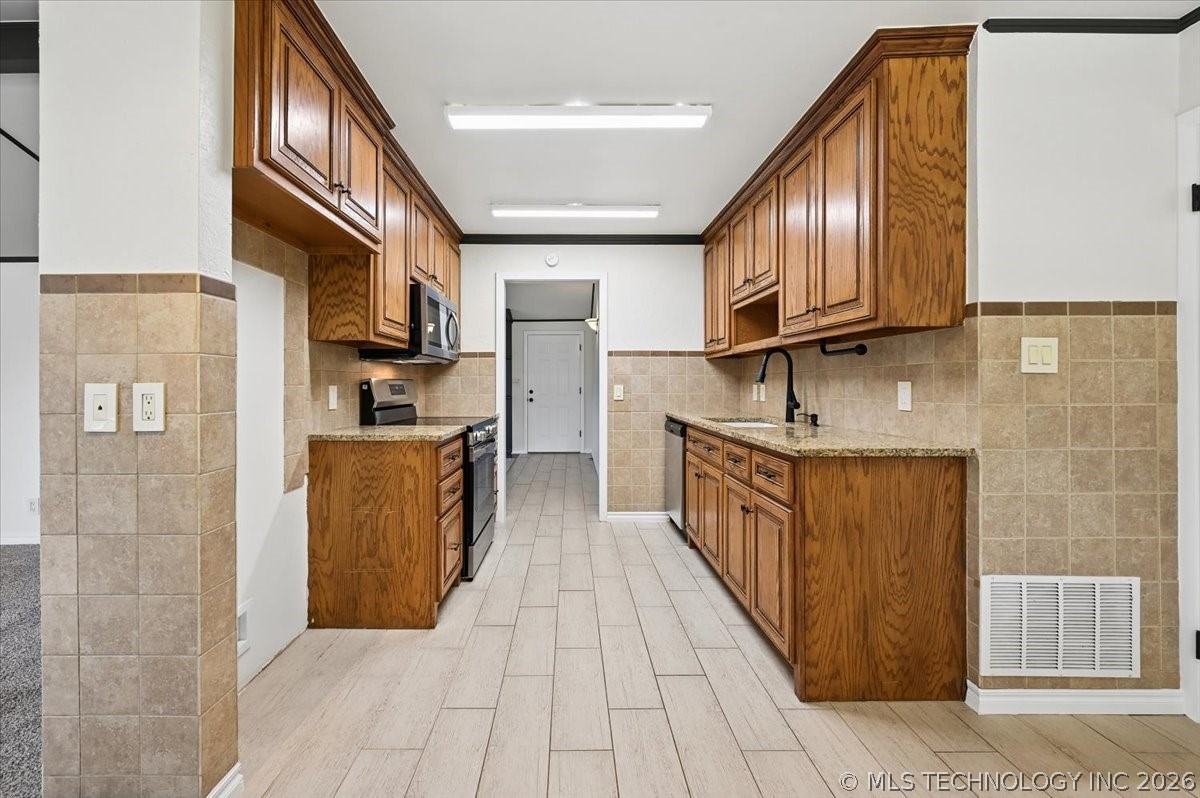 5841 S 73rd East Avenue Tulsa OK 74145