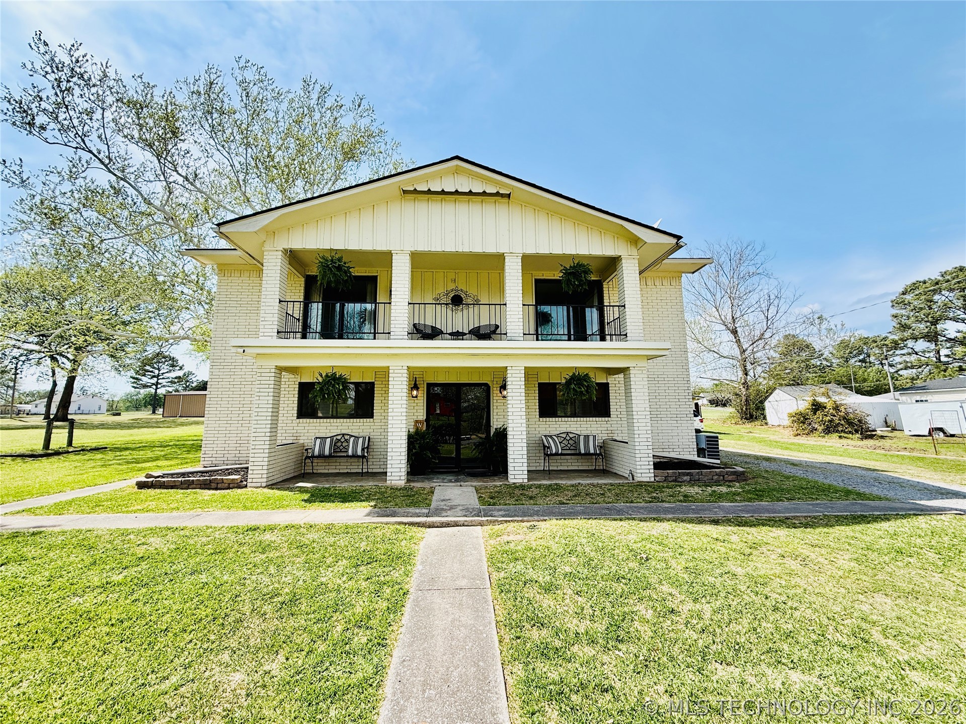410 S 4th Hartshorne OK 74547