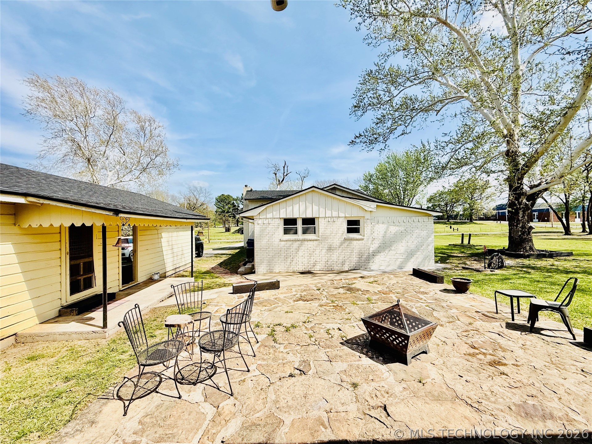 410 S 4th Hartshorne OK 74547