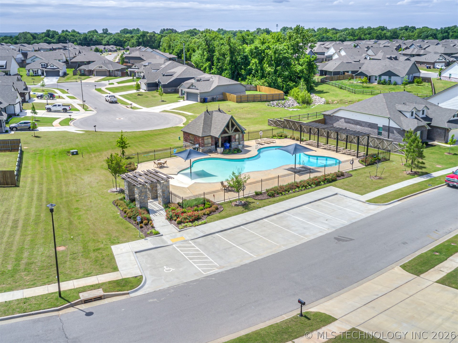 2902 W Albuquerque Place Broken Arrow OK 74011