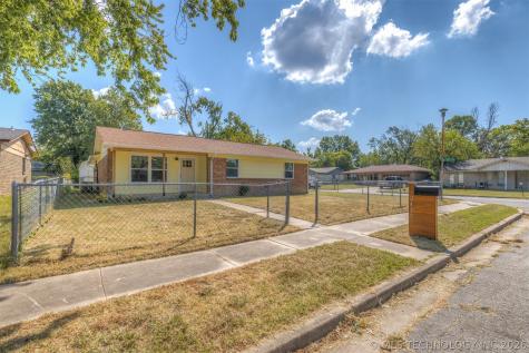 2439 S 123rd East Avenue Avenue E Tulsa OK 74129