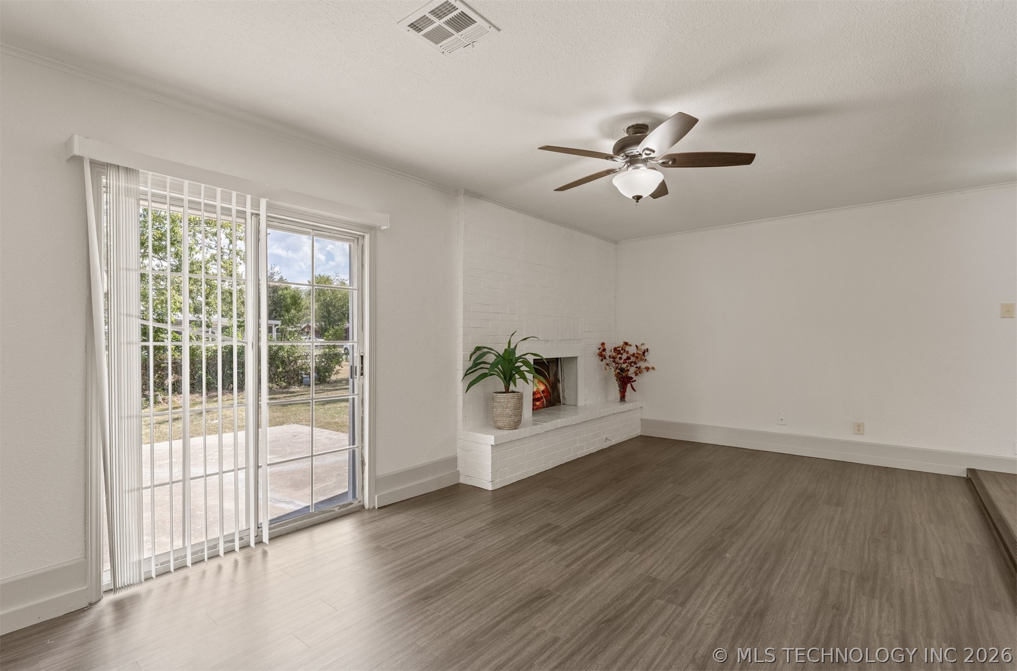 2439 S 123rd East Avenue Avenue E Tulsa OK 74129