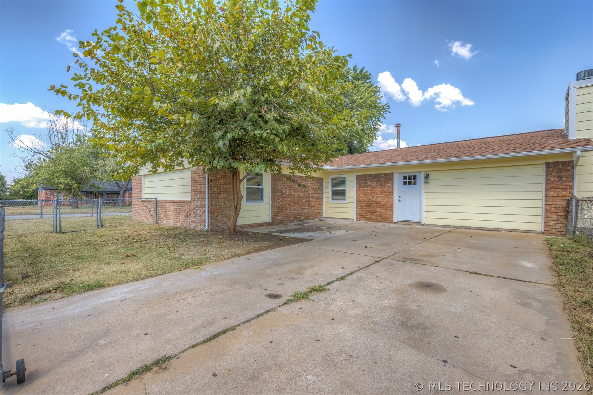 2439 S 123rd East Avenue Avenue E Tulsa OK 74129