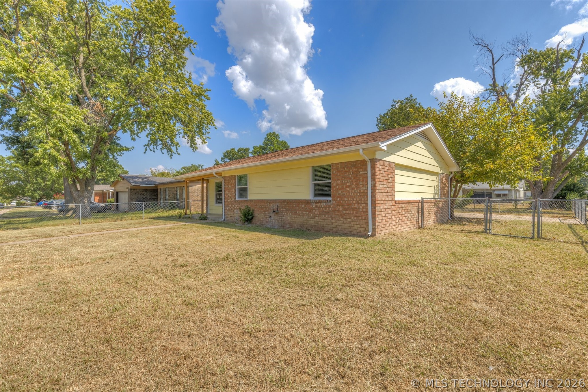 2439 S 123rd East Avenue Avenue E Tulsa OK 74129