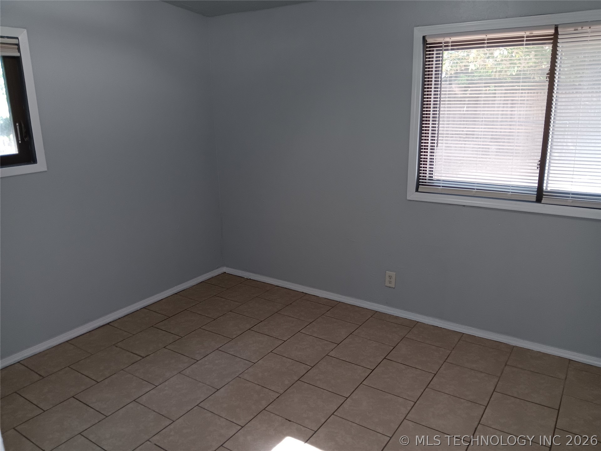 1044 N 77th Eastavenue Tulsa OK 74115