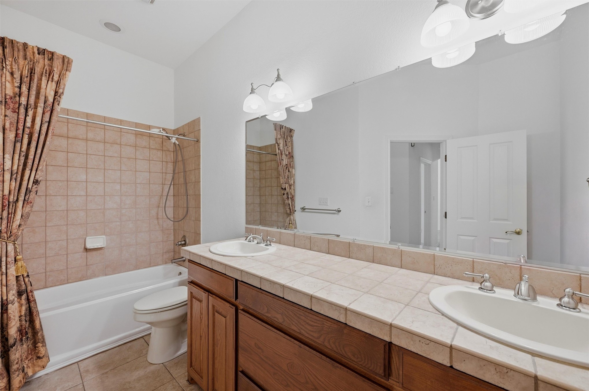 3201 Greenbriar Durant OK 74701