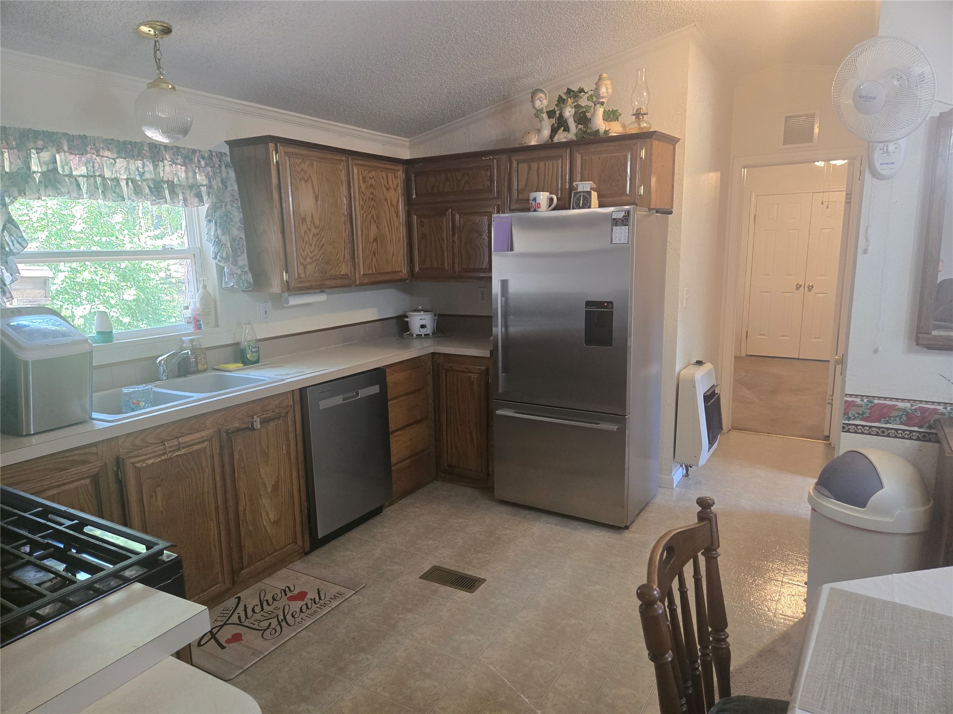 21800 Bobcat Lane Hodgen OK 74939