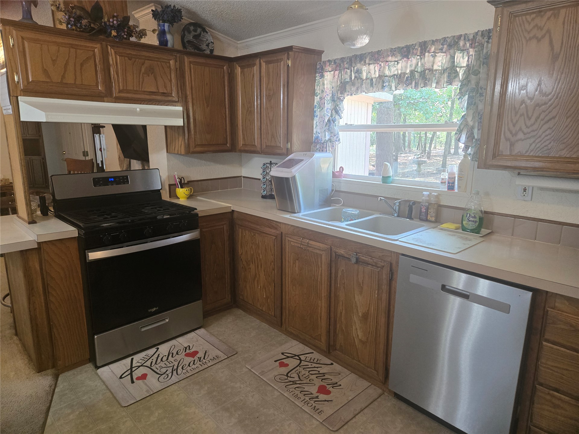 21800 Bobcat Lane Hodgen OK 74939