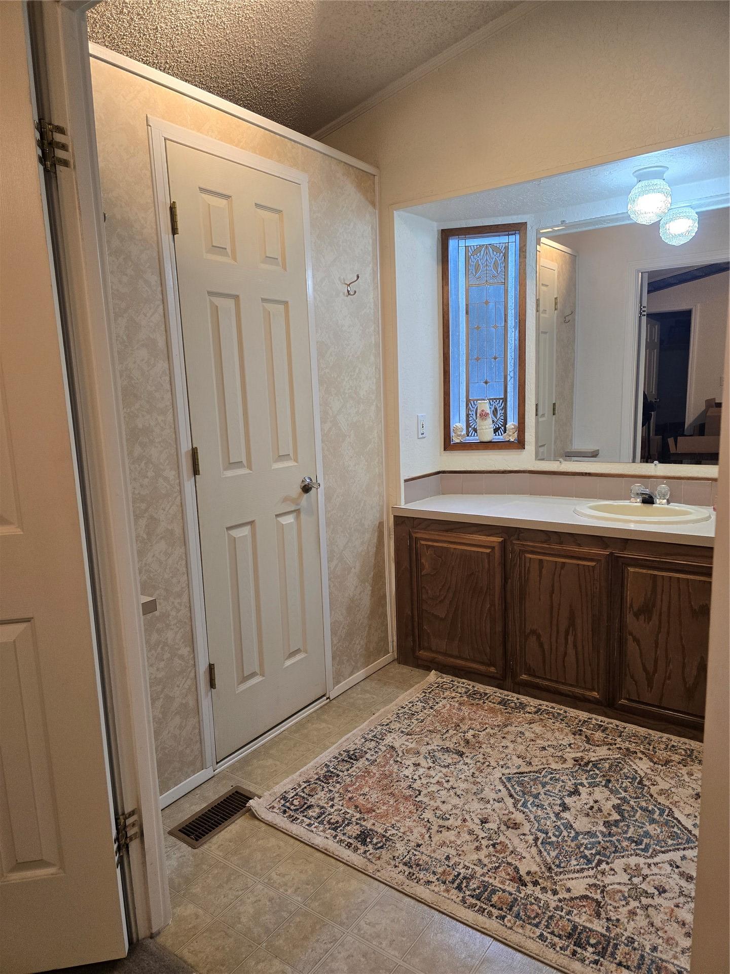 21800 Bobcat Lane Hodgen OK 74939