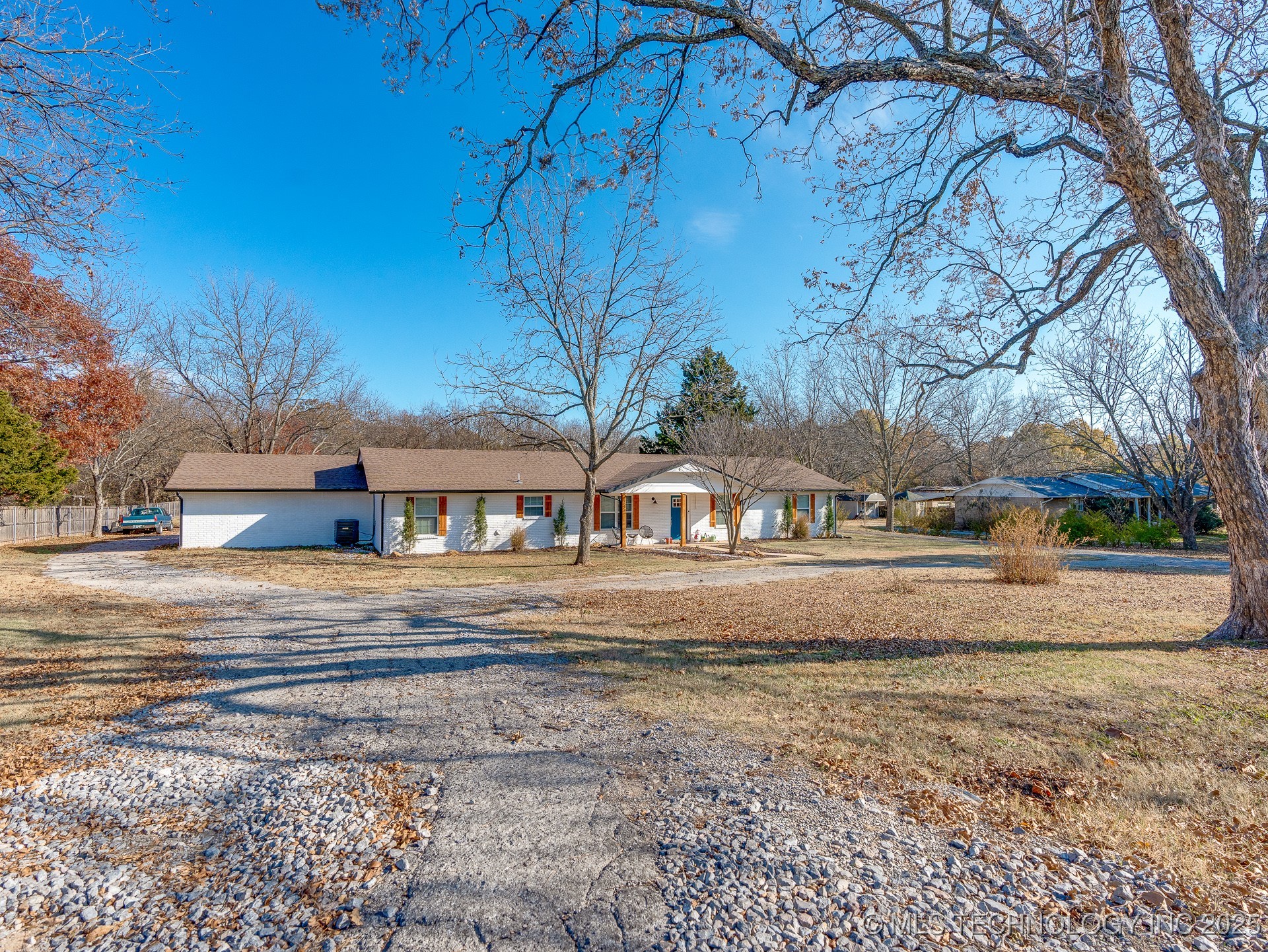 24073 N County Road 3292 Road Wynnewood OK 73098