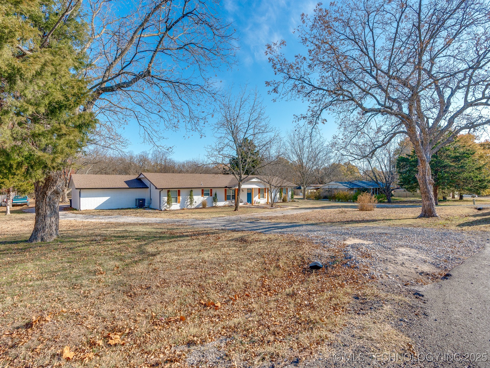 24073 N County Road 3292 Road Wynnewood OK 73098