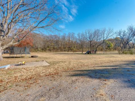 24073 N County Road 3292 Road Wynnewood OK 73098