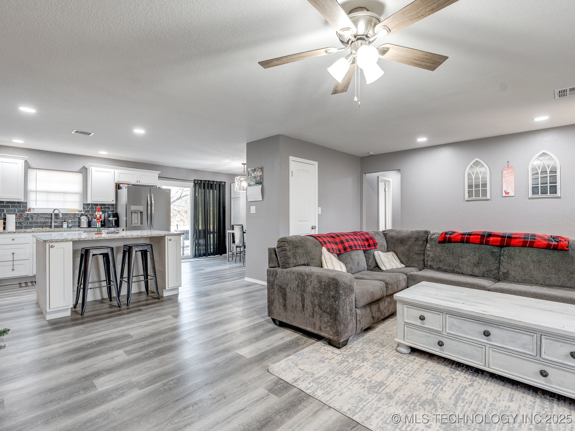 24073 N County Road 3292 Road Wynnewood OK 73098
