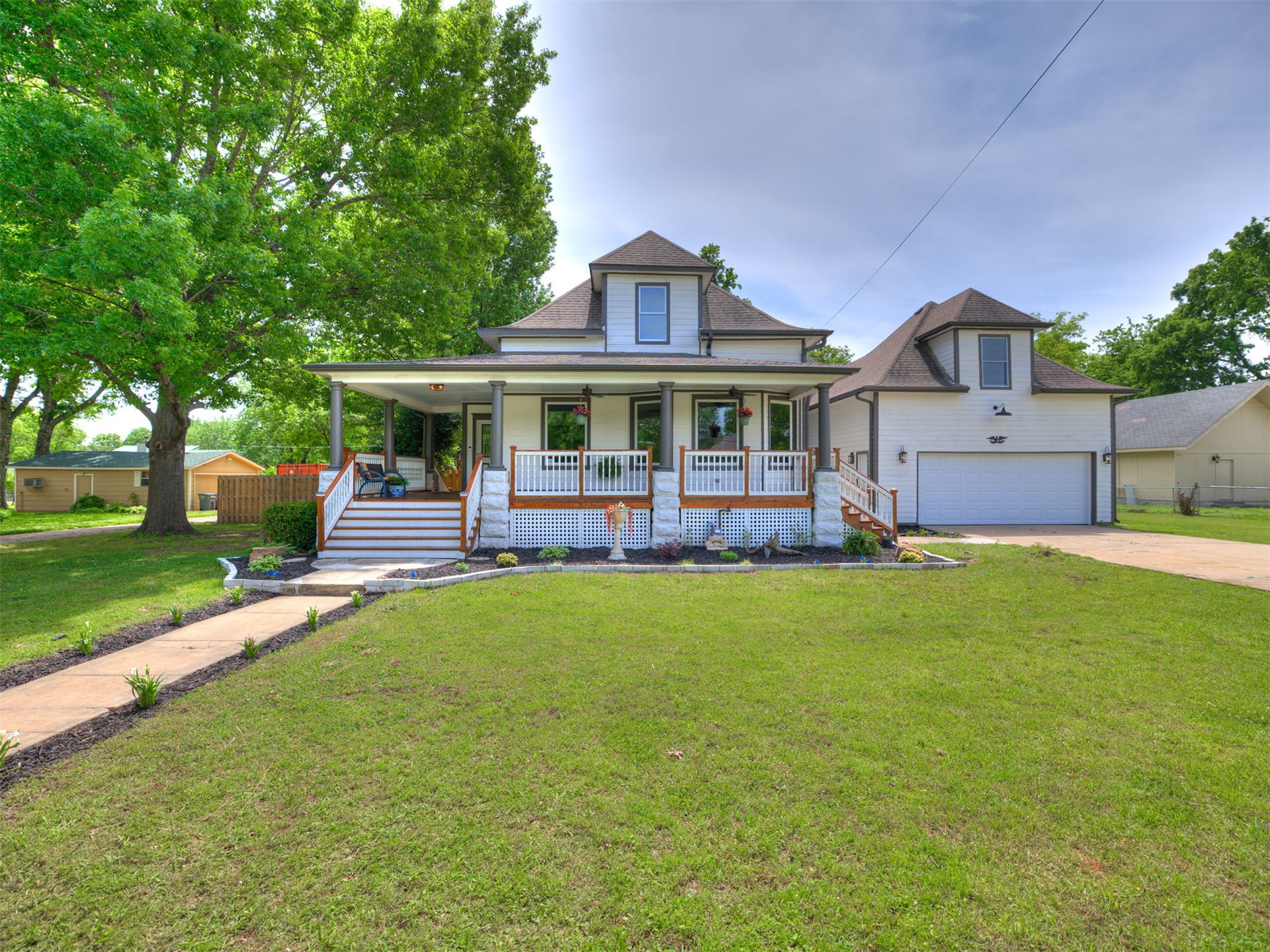 908 3rd Street Wagoner OK 74477