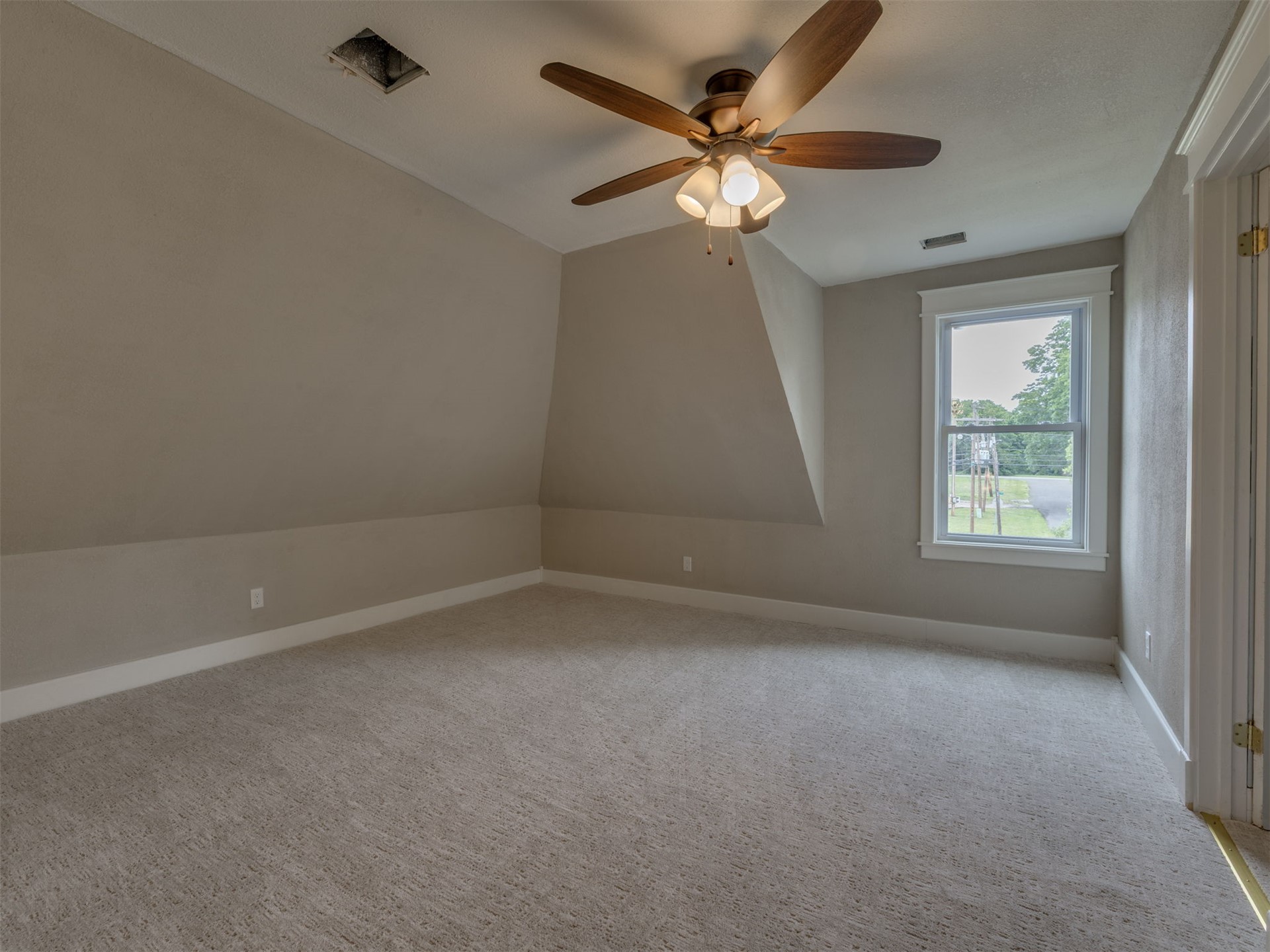 908 3rd Street Wagoner OK 74477