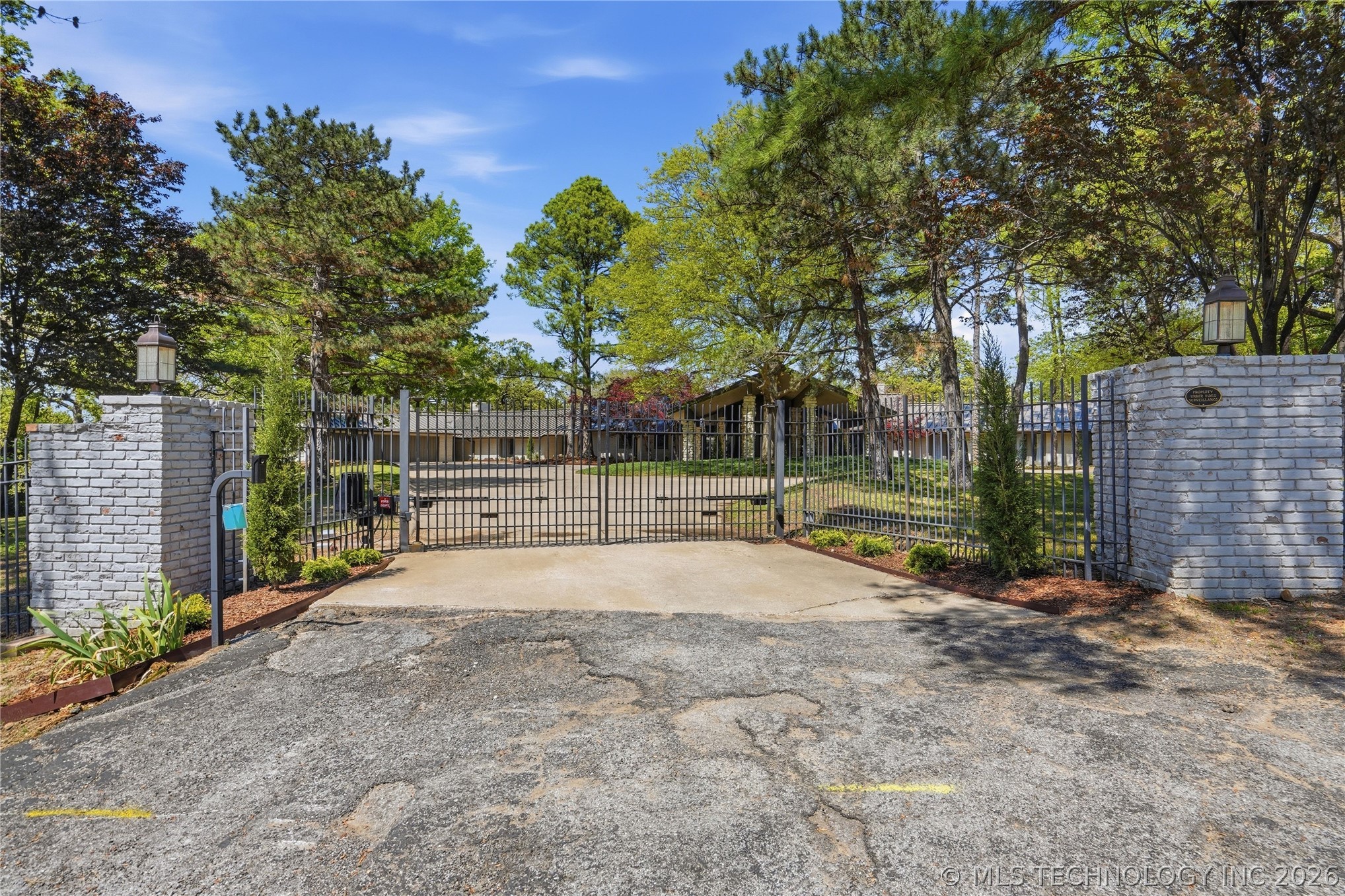 3215 E 65th Street Tulsa OK 74136