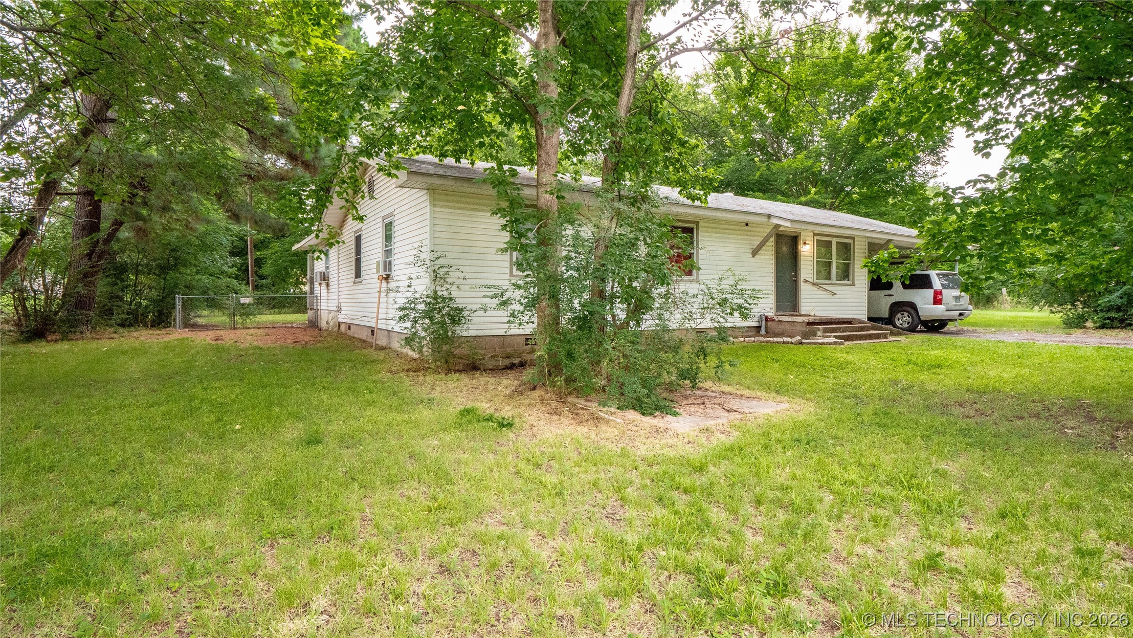 809 Carbon Avenue Hartshorne OK 74547