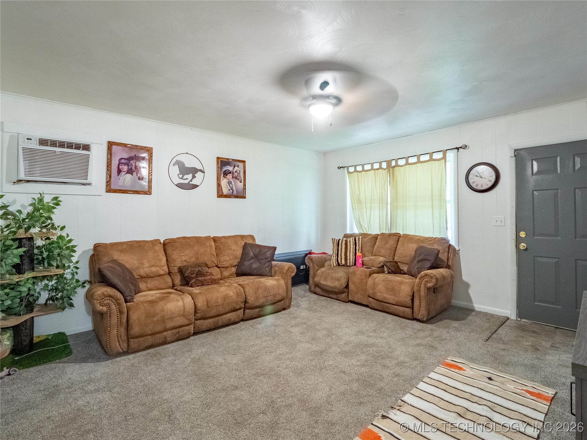 809 Carbon Avenue Hartshorne OK 74547