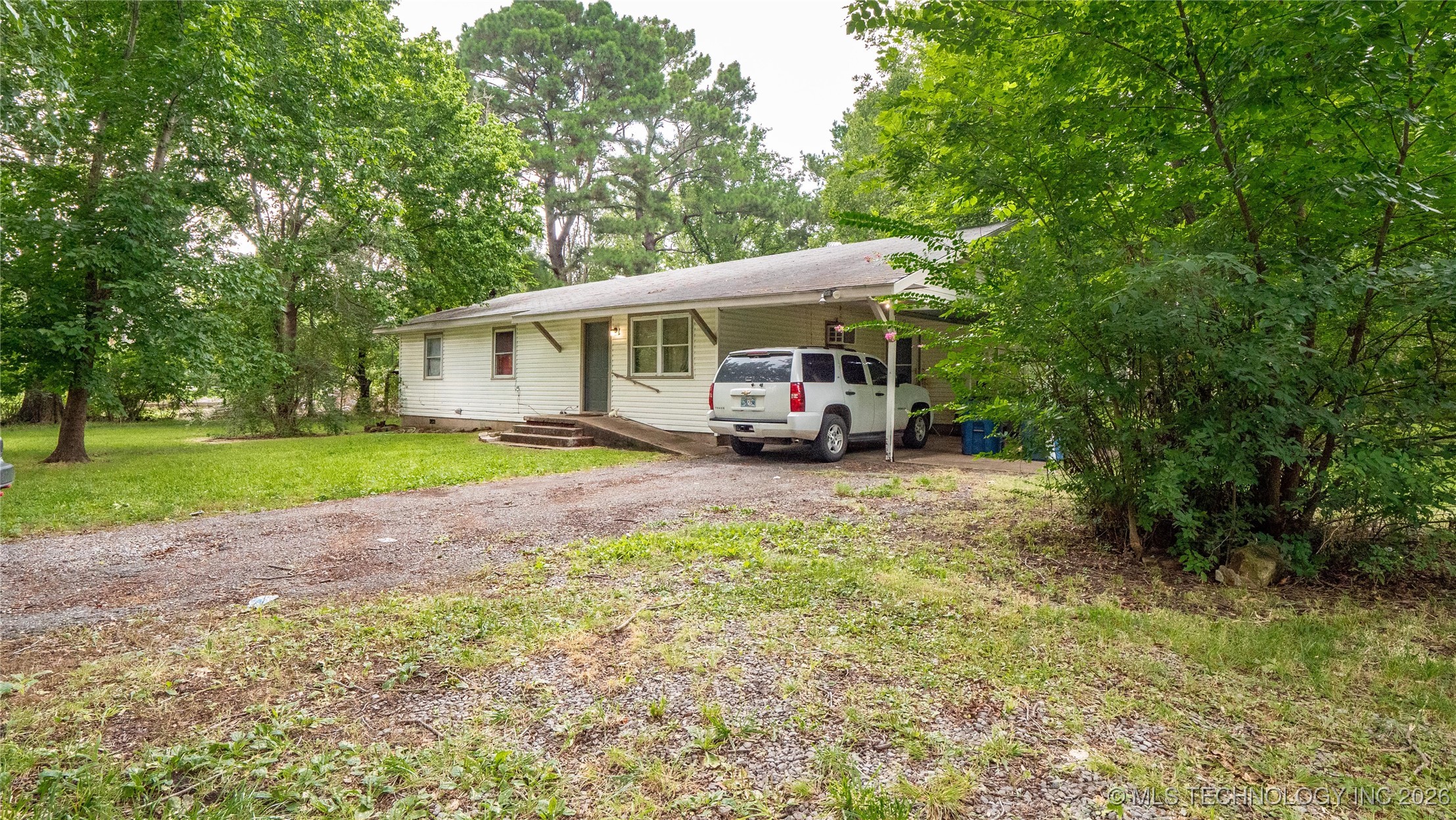 809 Carbon Avenue Hartshorne OK 74547