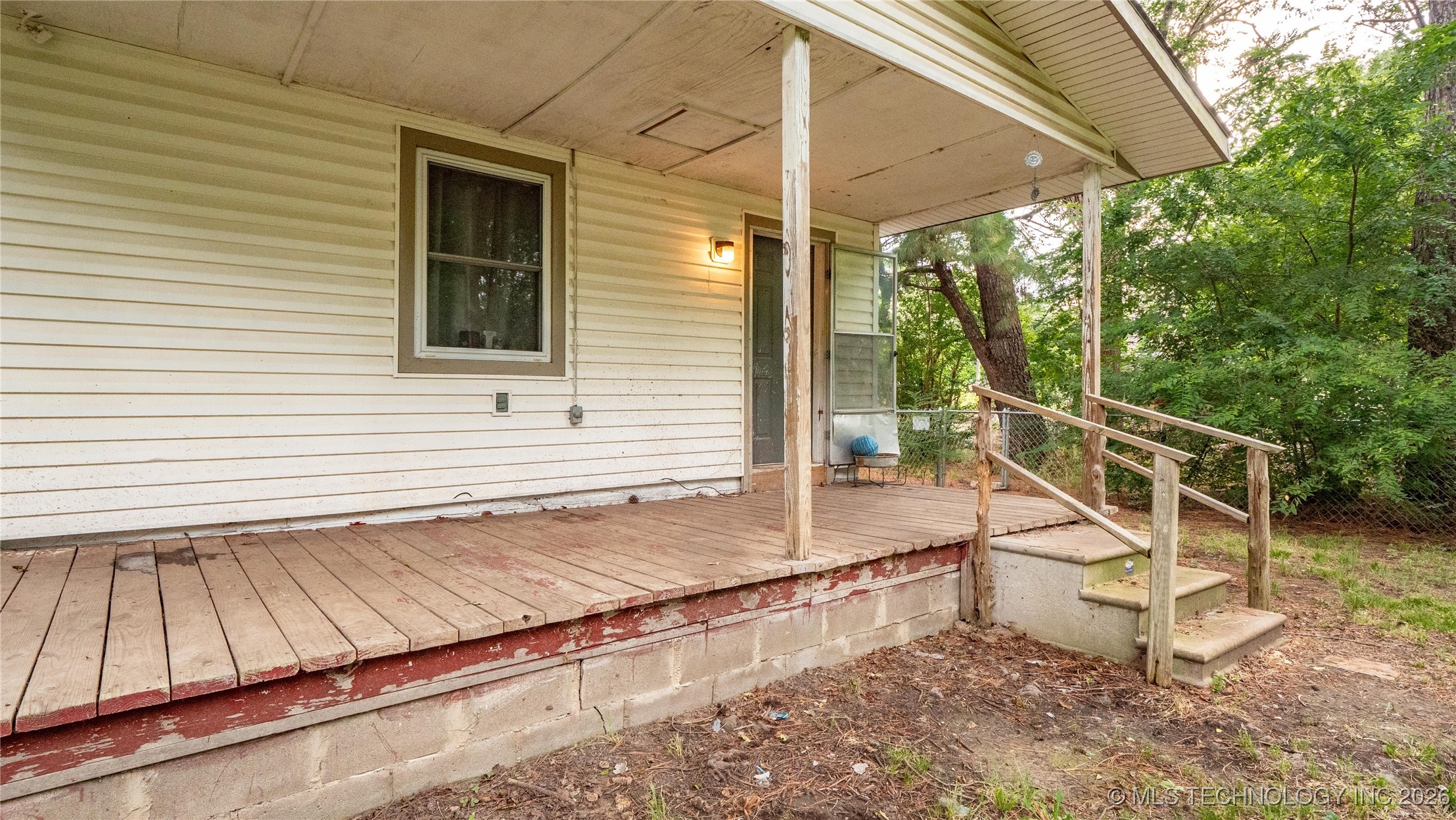 809 Carbon Avenue Hartshorne OK 74547