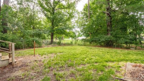 809 Carbon Avenue Hartshorne OK 74547