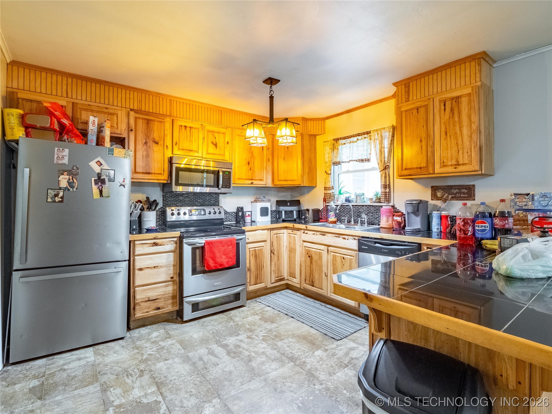 809 Carbon Avenue Hartshorne OK 74547