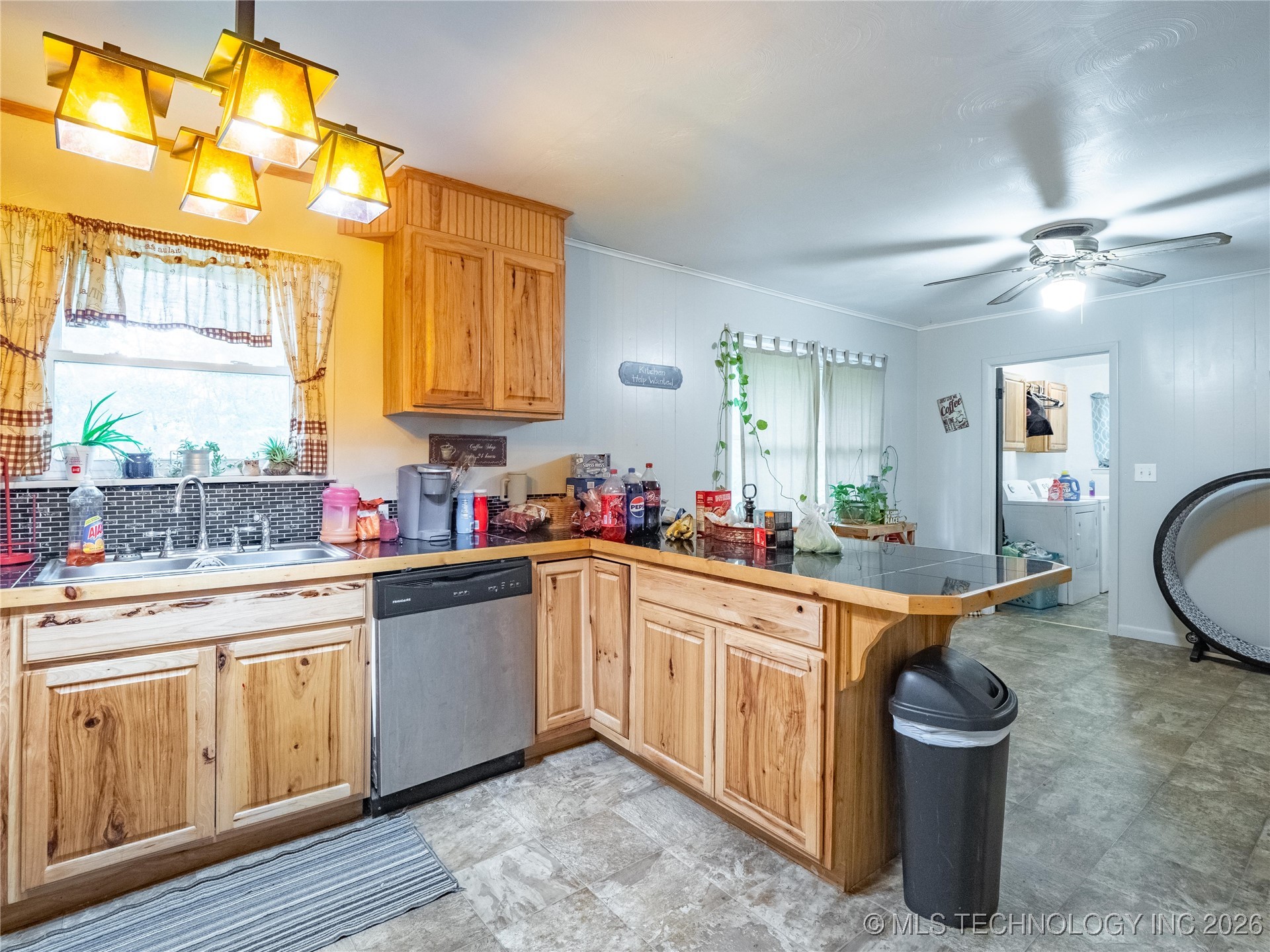 809 Carbon Avenue Hartshorne OK 74547