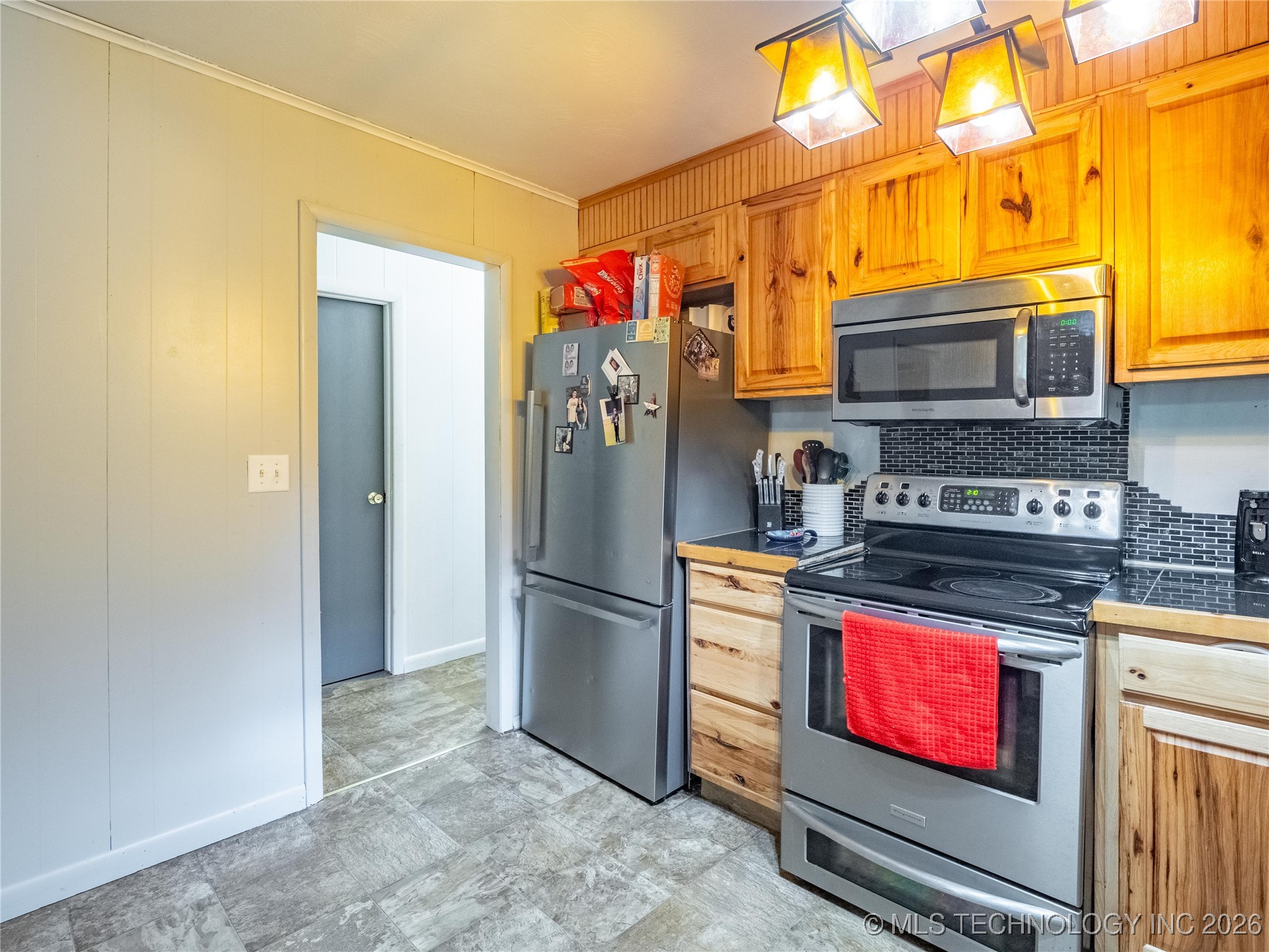 809 Carbon Avenue Hartshorne OK 74547