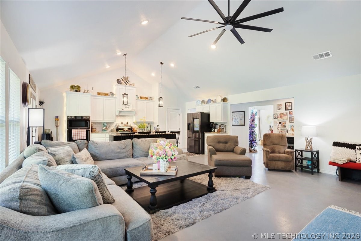 17957 Bridgeview Road Madill OK 73446
