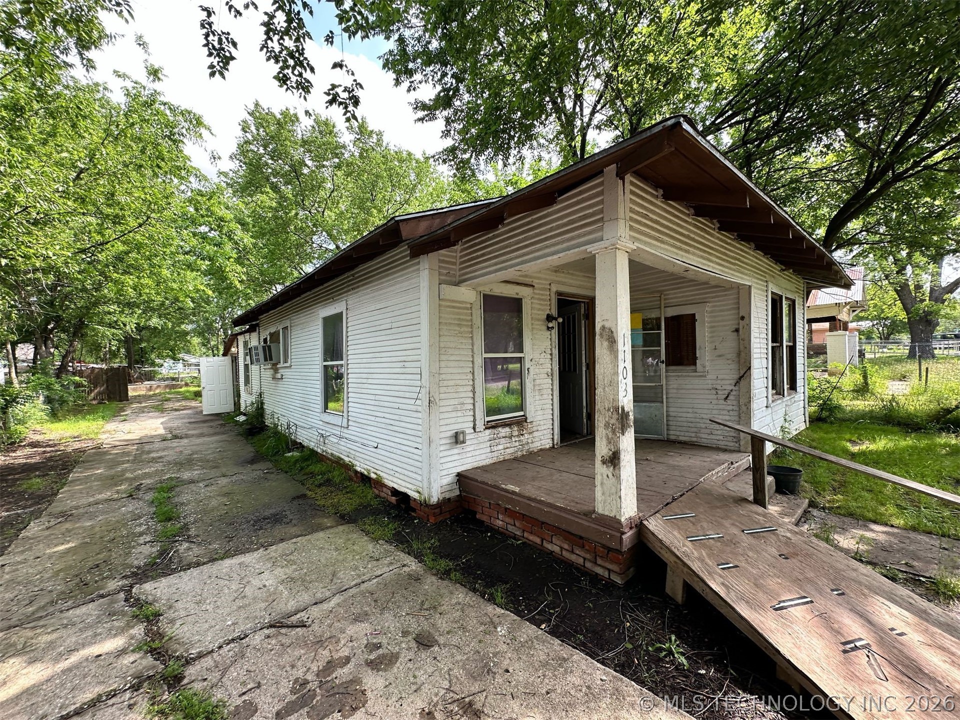 1103 4th NE Ardmore OK 73401