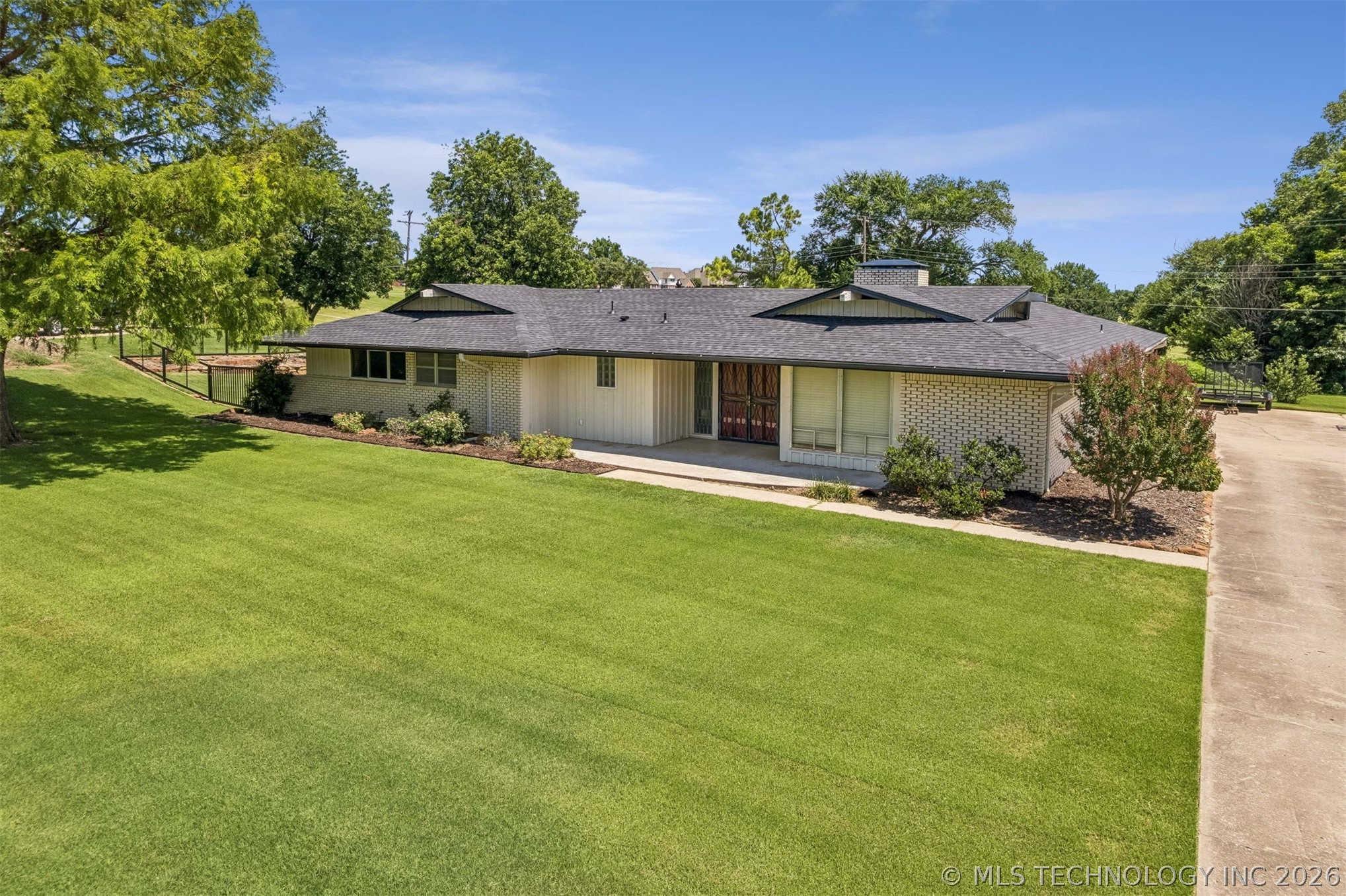 1621 Sunrise Lane Ada OK 74820