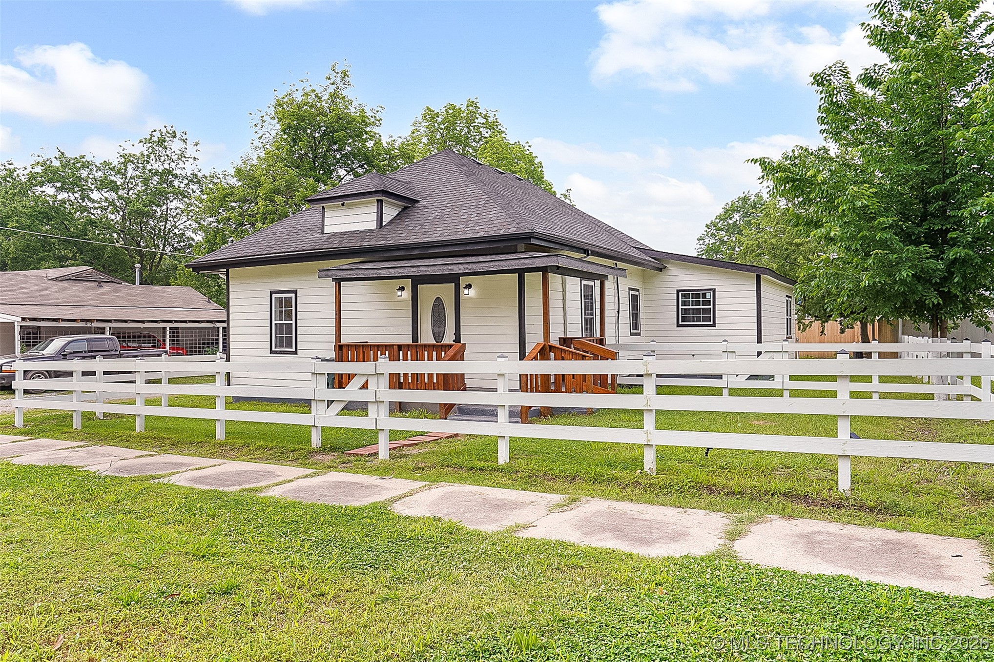 1207 E Broadway Street Muskogee OK 74403