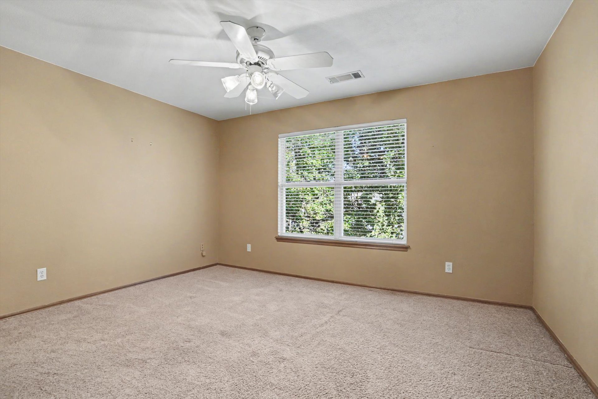 6100 W Phoenix Court Broken Arrow OK 74011