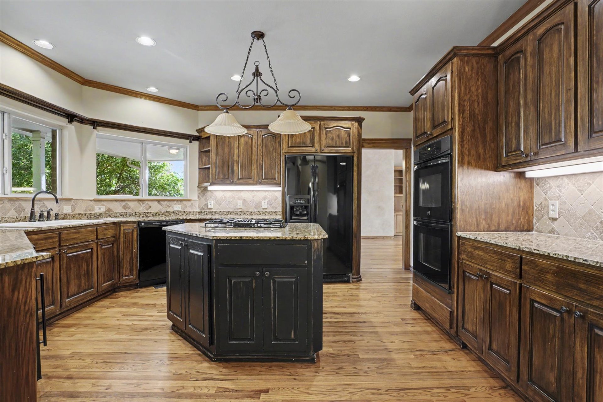6100 W Phoenix Court Broken Arrow OK 74011