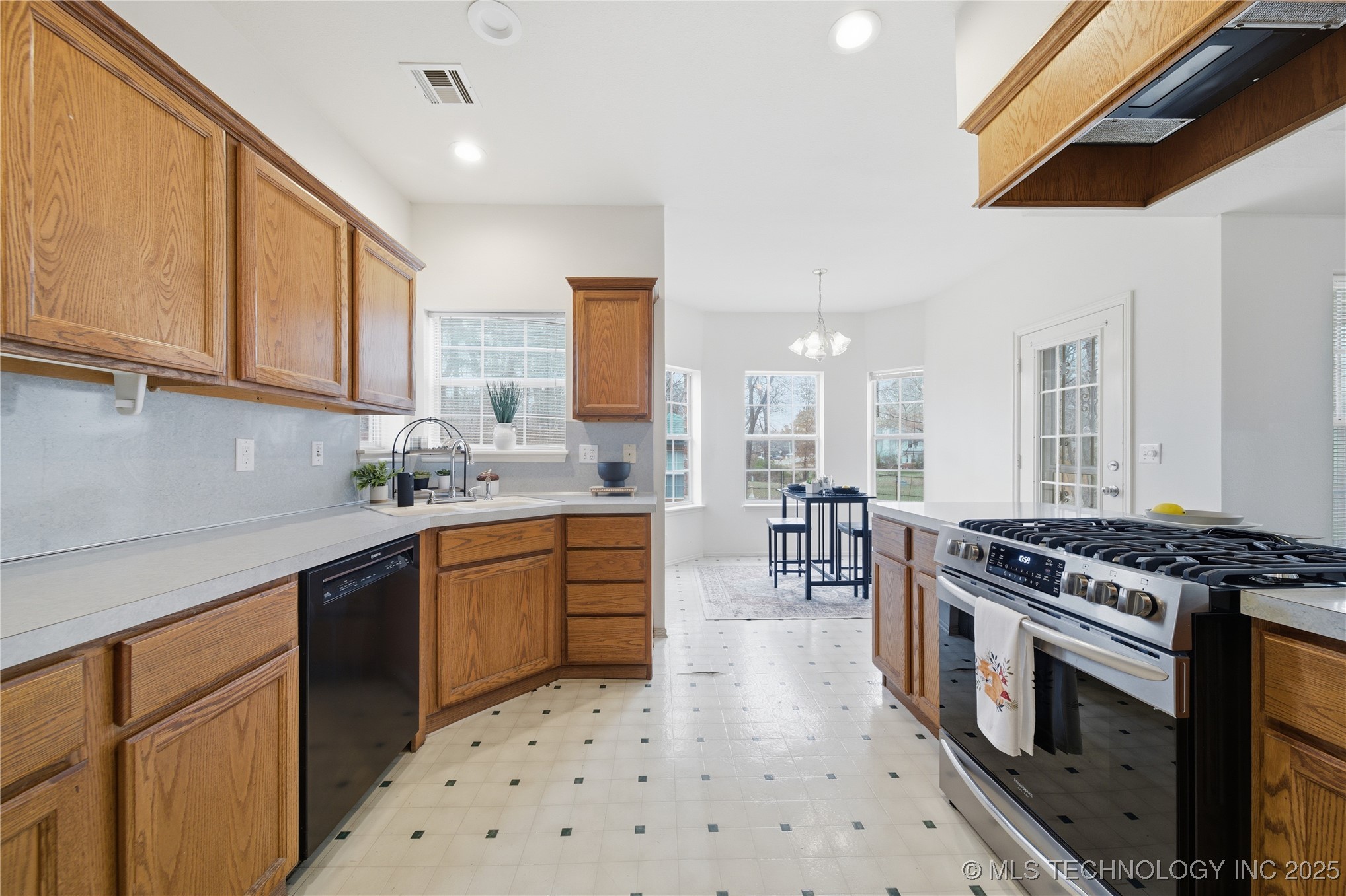 23429 King Street Broken Arrow OK 74014