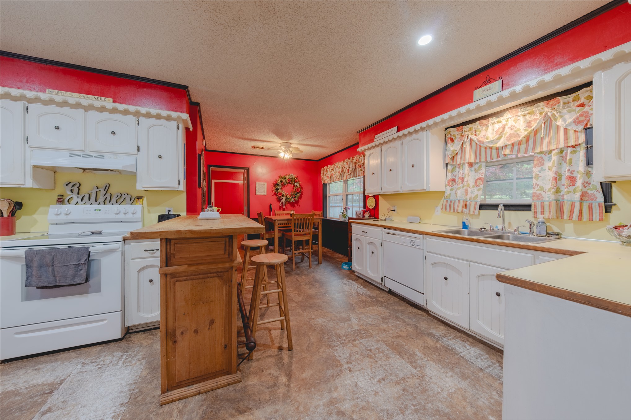 461356 E 1023 Road Sallisaw OK 74955