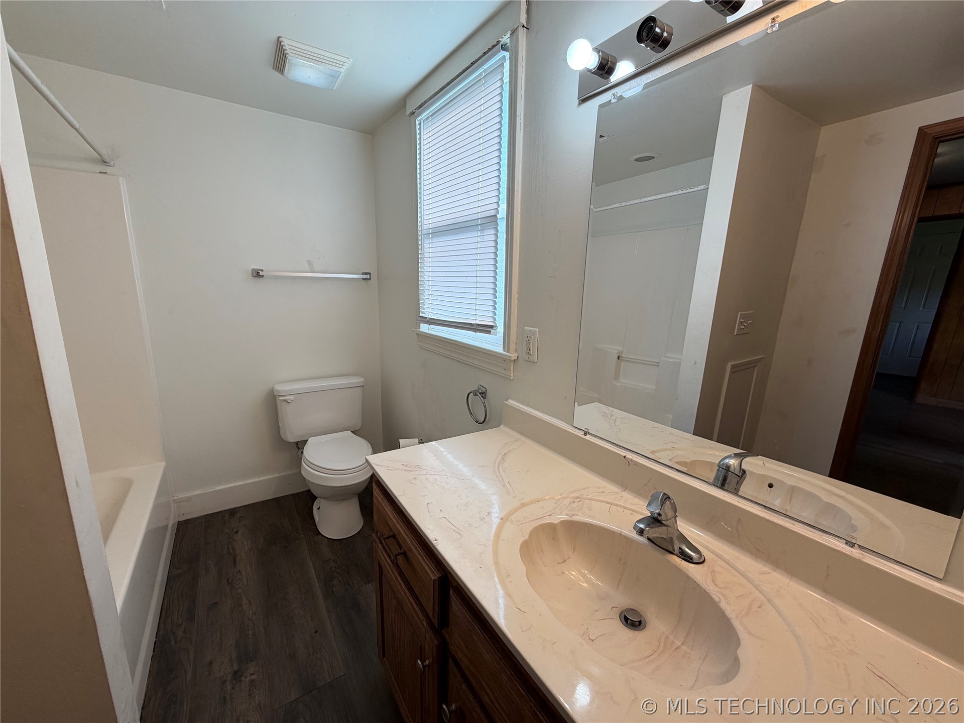 1009 E Thompson Avenue Sapulpa OK 74066