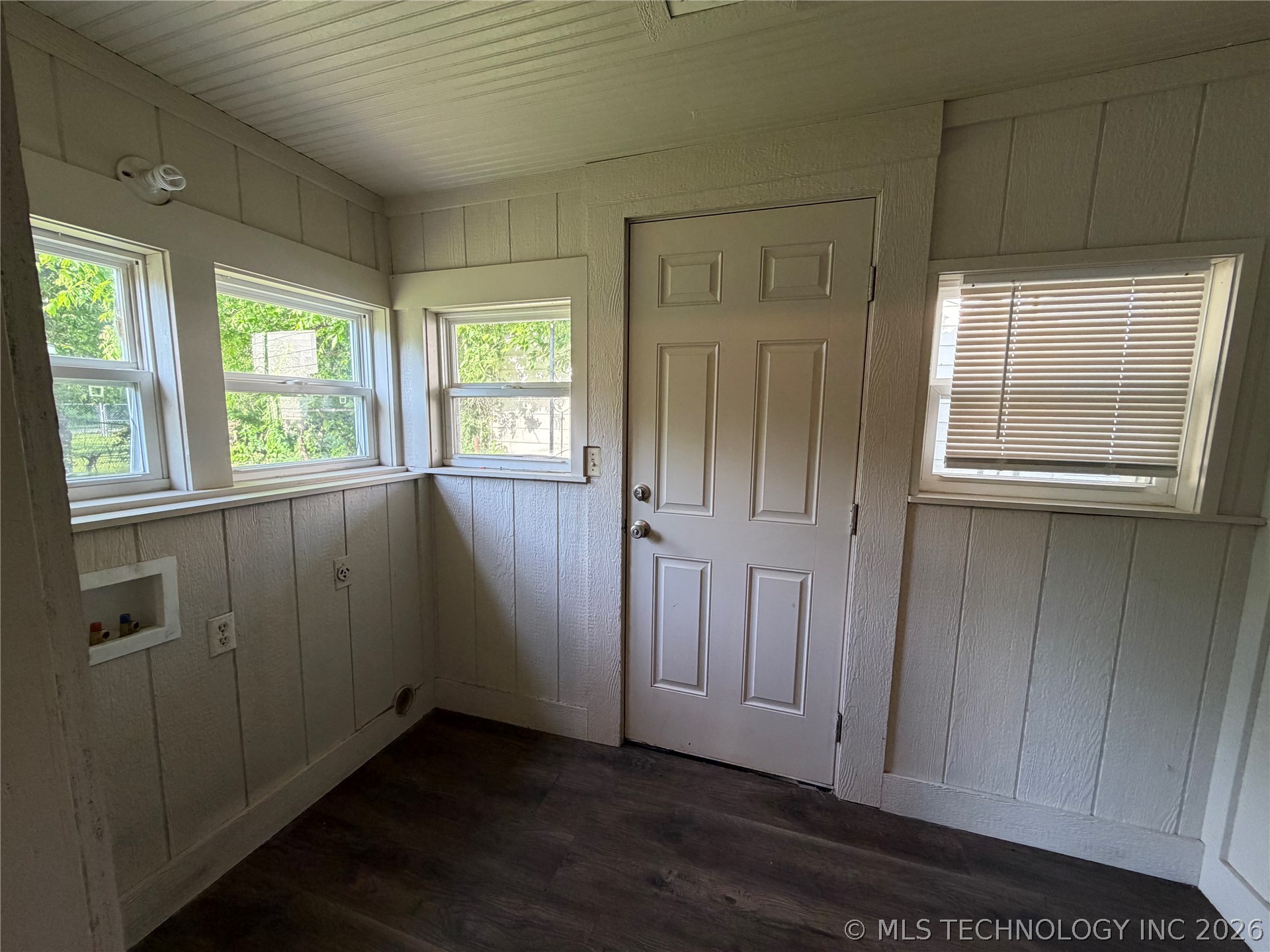 1009 E Thompson Avenue Sapulpa OK 74066