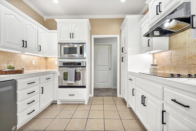 26327 E 112th Court S Coweta OK 74429